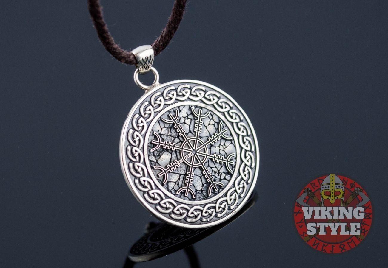 Ægishjálmur Pendant - Endless Knot, 925 Silver