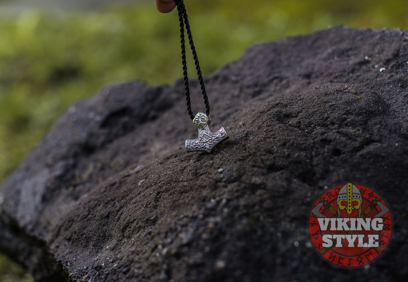 Mjölnir Pendant - Face, 925 Silver