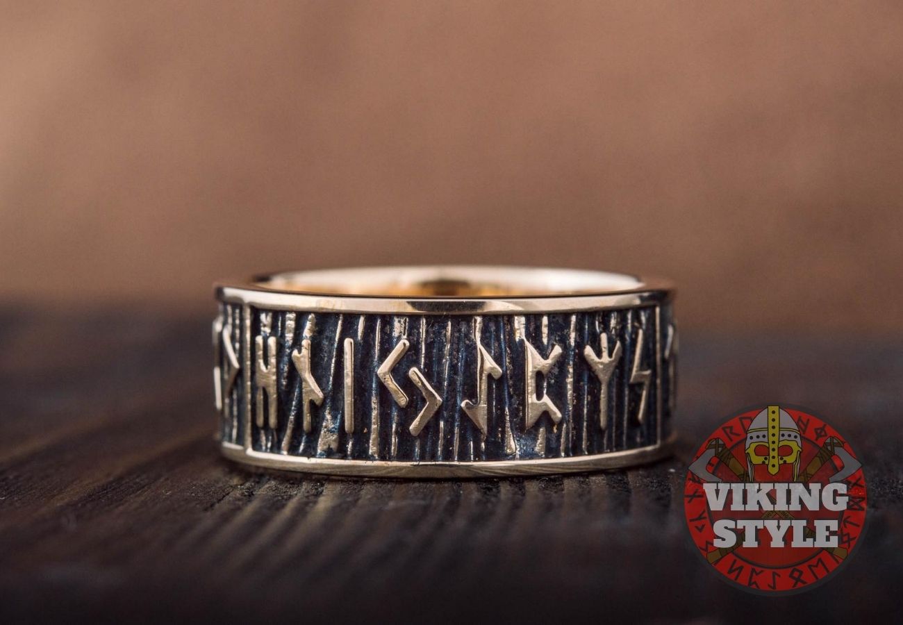 Rune Ring II - Bronze