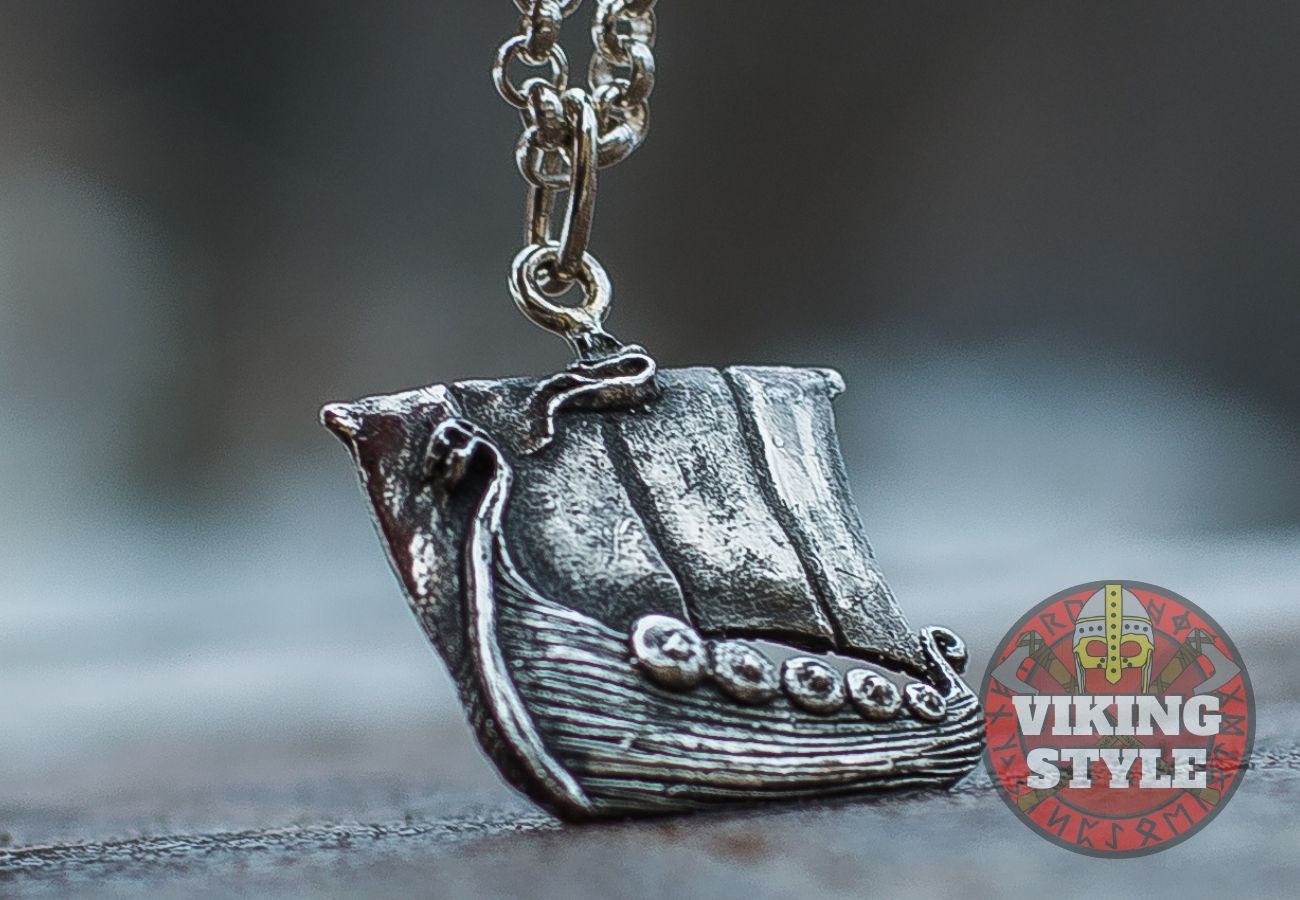 Viking Ship Pendant III - Drakkar, 925 Silver