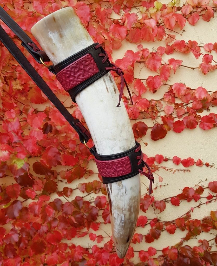 Norse Signal Horn with Deluxe Leather Holder