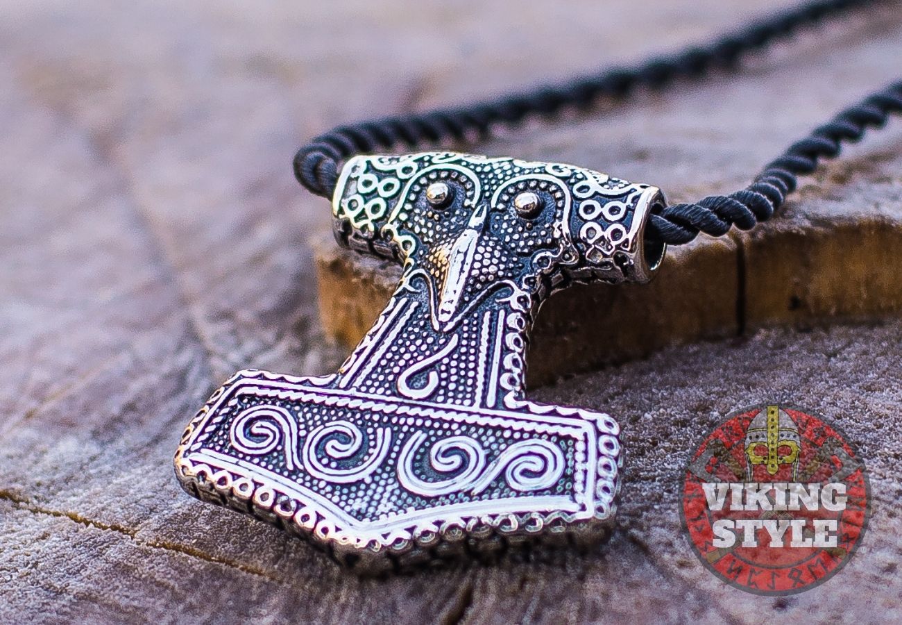 Mjölnir Pendant IV - Erikstorp, 925 Silver