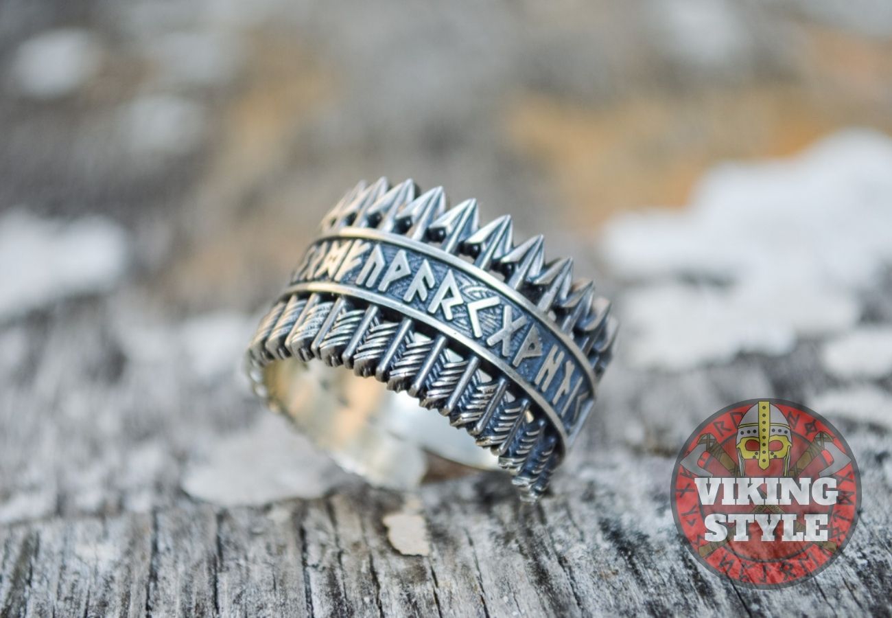 Runic Ring - Arrow, 925 Silver