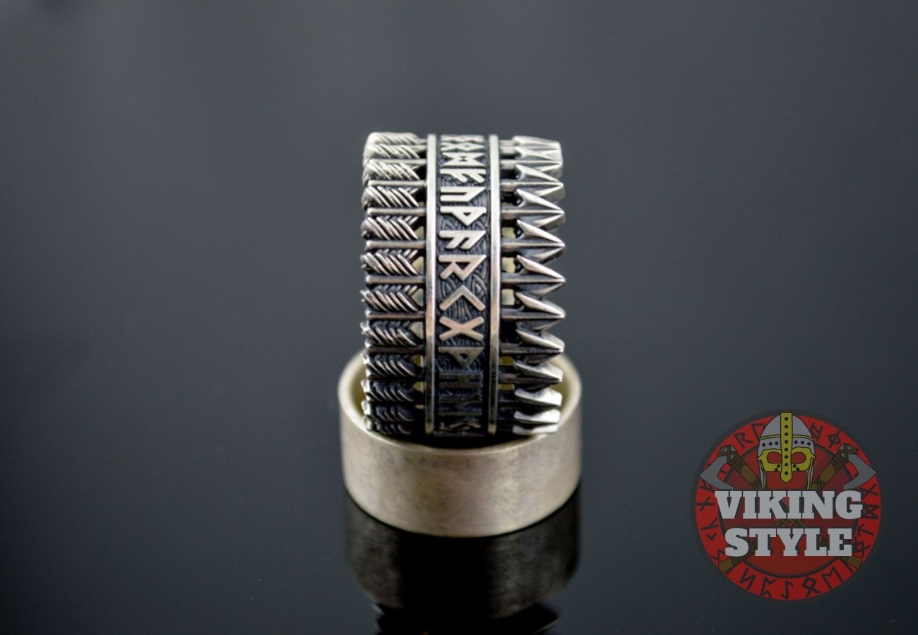 Runic Ring - Arrow, 925 Silver