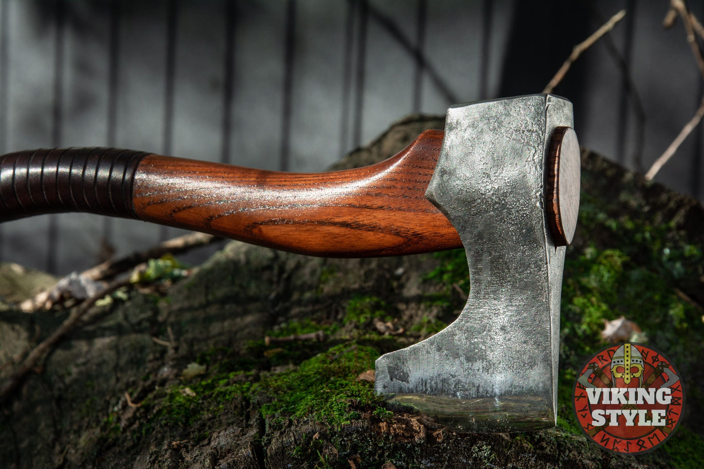 Single Handed Bearded Axe - Balder