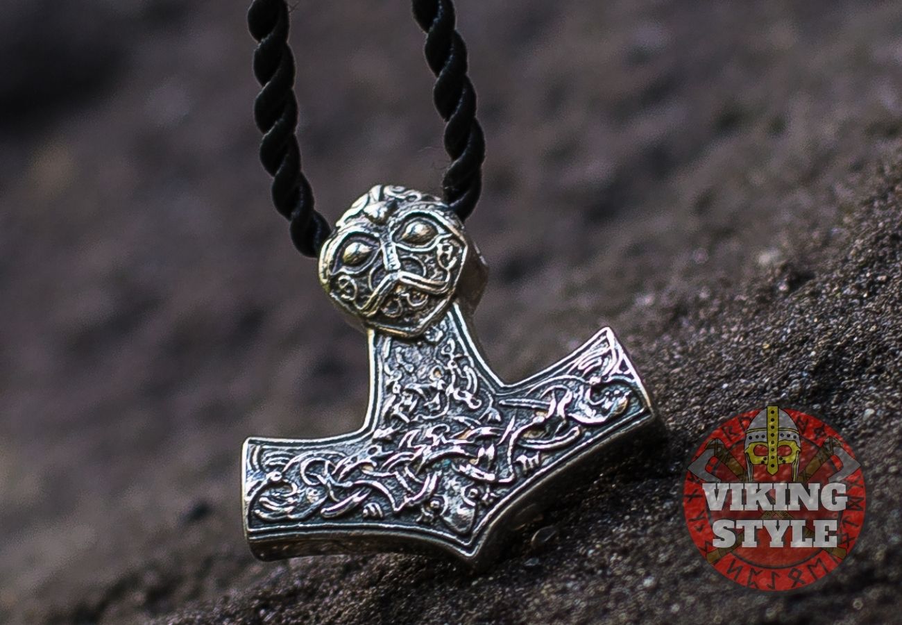Mjölnir Pendant - Face, 925 Silver