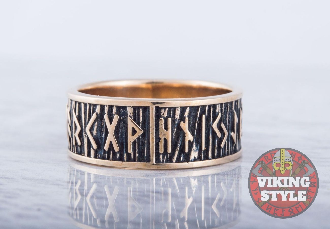 Rune Ring II - Bronze