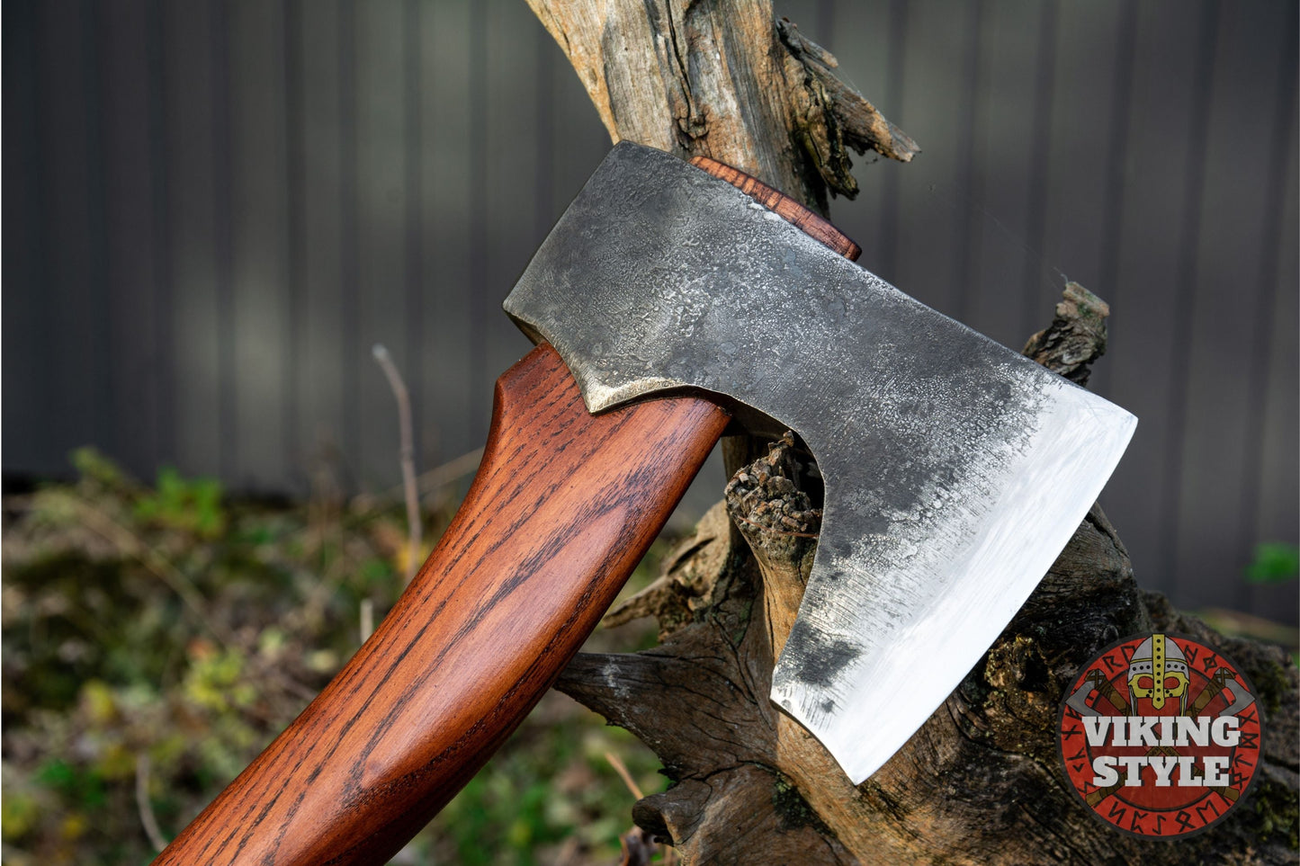 Single Handed Bearded Axe - Balder
