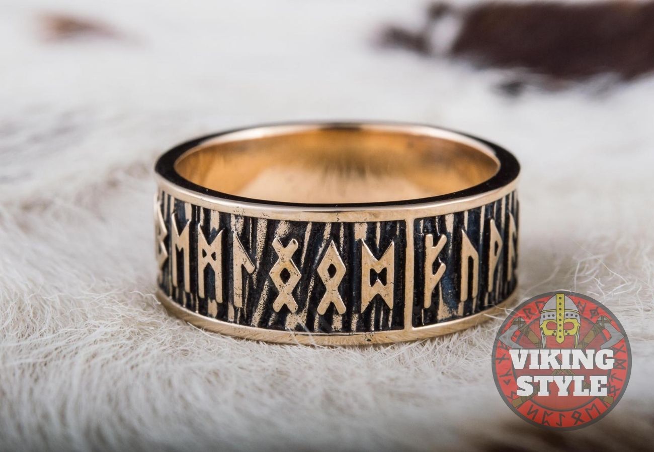 Rune Ring II - Bronze