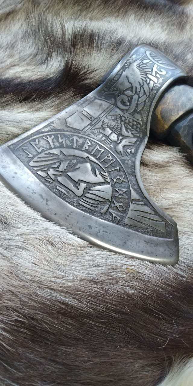 Handmade Viking Axe - Vedrfolnir