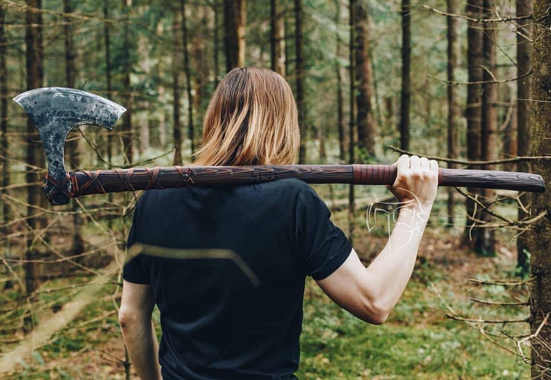 Two Handed Berserker Axe