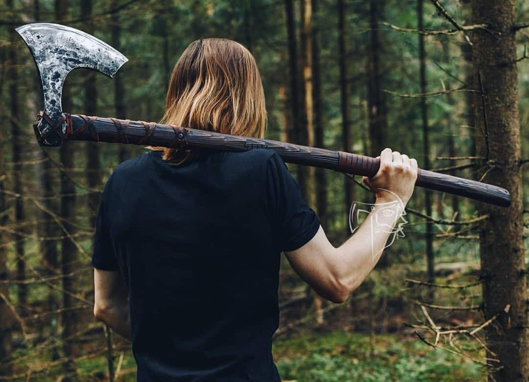 Two Handed Berserker Axe