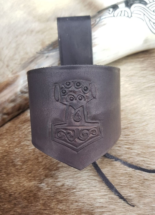 Mjolnir Leather Horn Holder