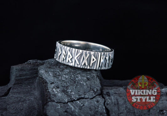 Runic Ring - 925 Silver