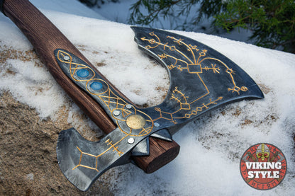 Leviathan Axe